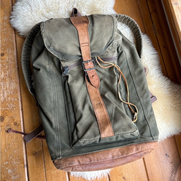 The North Face Handbags - Vintage North Face Rucksack